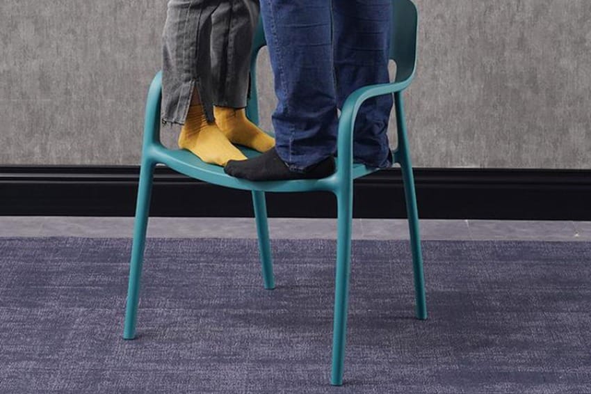 Kiểm tra độ bền ghế nhựa tựa lưng cao cấp