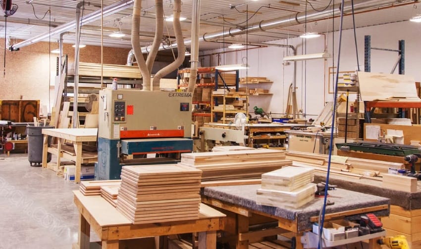 Một quy trình xử lý ván gỗ tại nhà máy