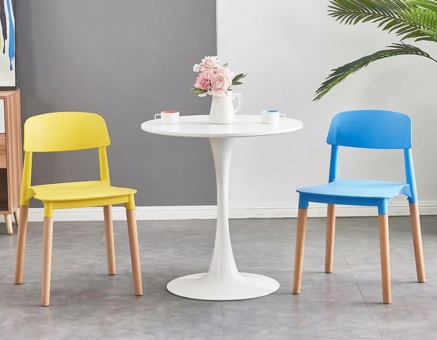 Ghế khi kết hợp với bàn tròn