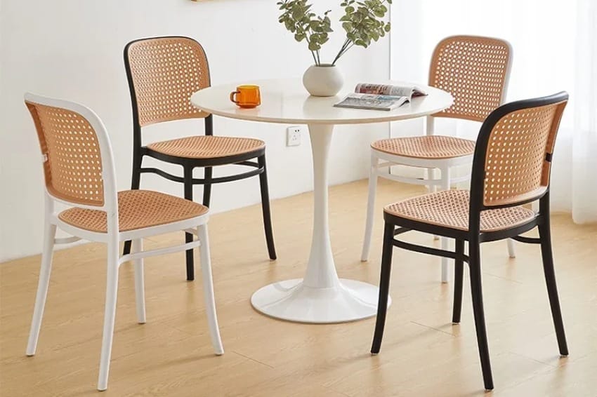 Ghế nhựa giả mây ngoài trời kết hợp với bàn