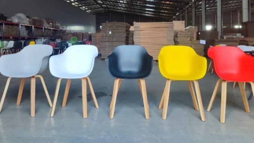 Một số màu cơ bản của ghế nhựa đen