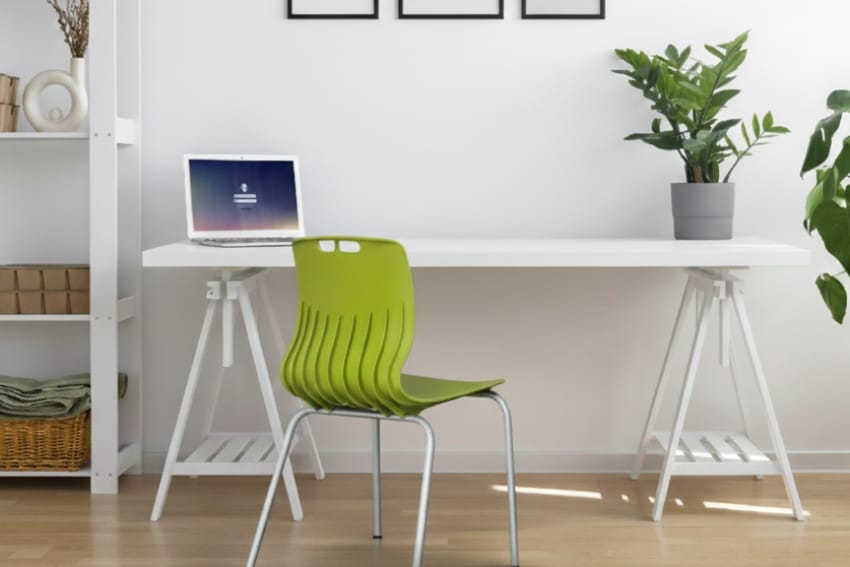 Ghế MRMS-05 kết hợp với bàn trong khu làm việc