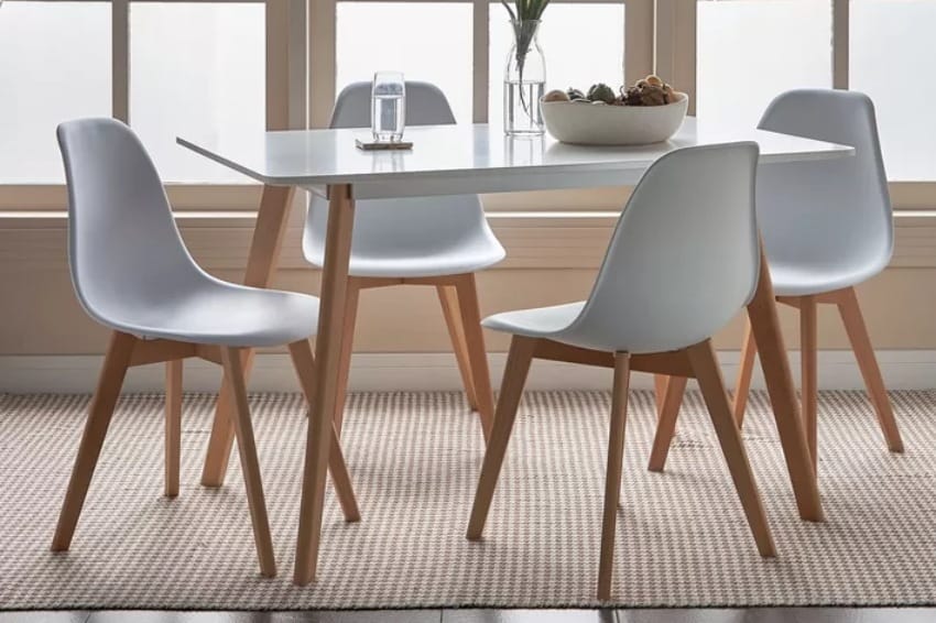 Ghế nhựa chân gỗ eames MDS-3000B trong nhà ăn