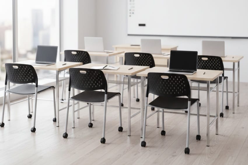 Ghế training kết hợp với bàn trong lớp học