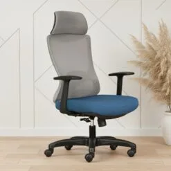 Ghế văn phòng có tựa đầu phối màu xanh dương lạ mắt