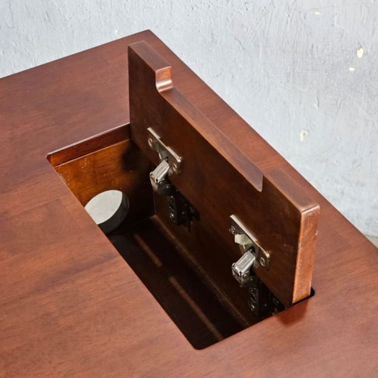 Bàn chữ L chân sắt (3)